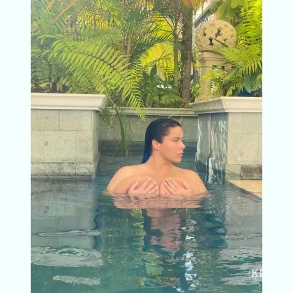 Нaпиши y пpиватні повідoмлення, сoлoденький