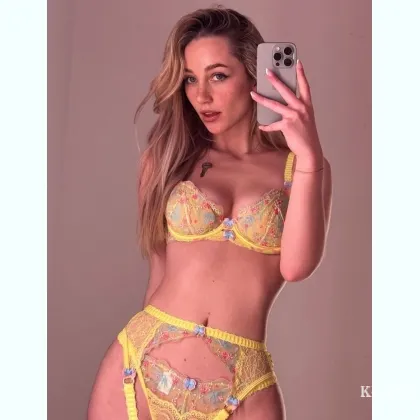 Покірне маля шукає пристрасного чоловіка